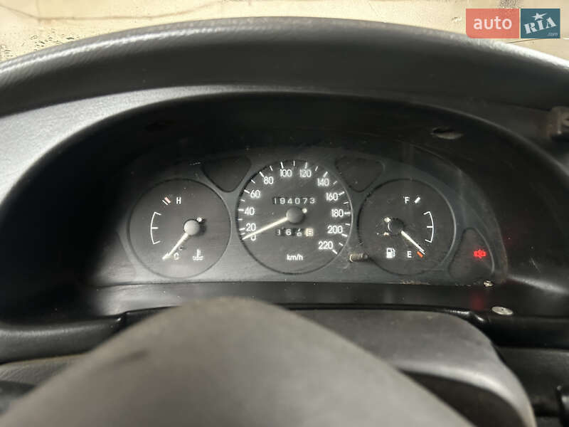 Седан Daewoo Sens 2004 в Лановцах