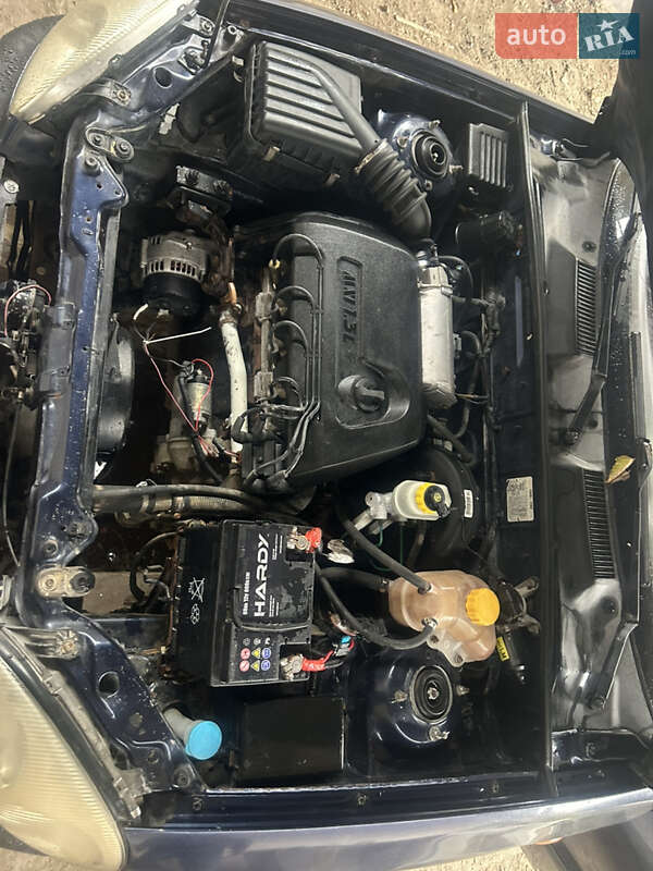 Седан Daewoo Sens 2004 в Лановцах