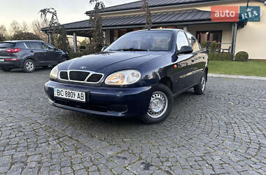 Седан Daewoo Sens 2004 в Жовкві