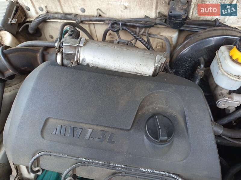 Седан Daewoo Sens 2003 в Валках