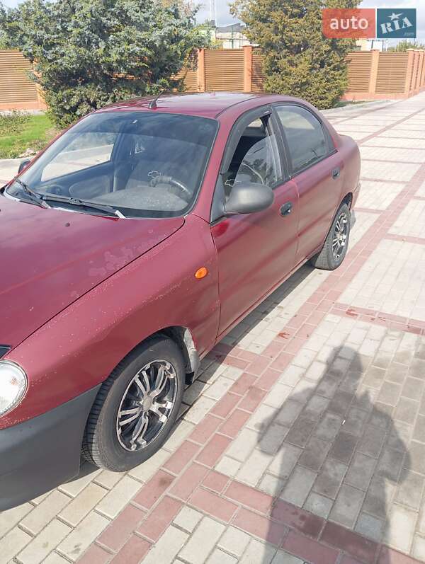 Седан Daewoo Sens 2005 в Ізмаїлі