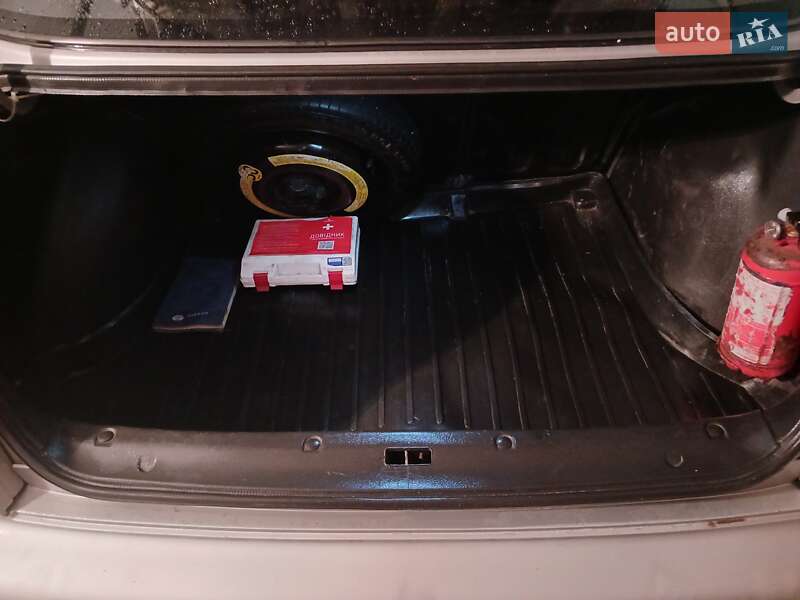 Седан Daewoo Sens 2003 в Харкові