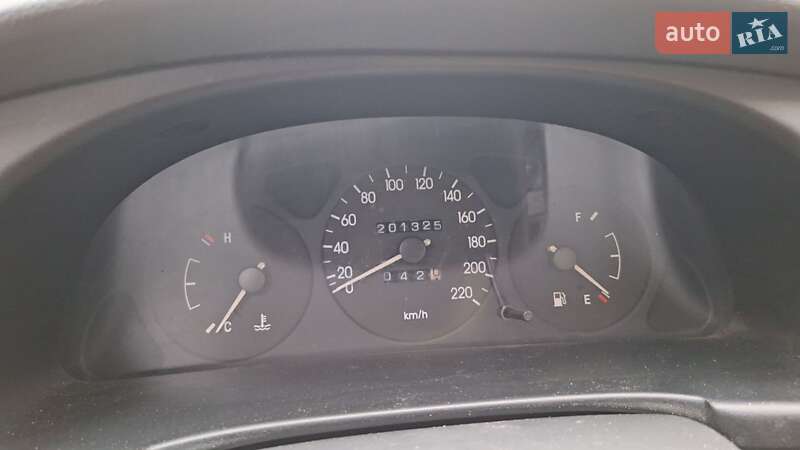 Седан Daewoo Sens 2005 в Корсуне-Шевченковском