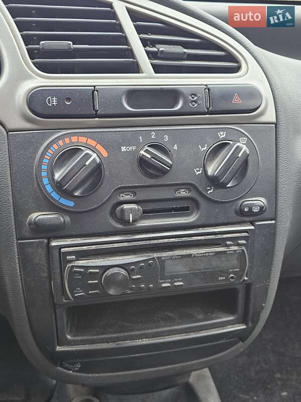 Седан Daewoo Sens 2011 в Києві