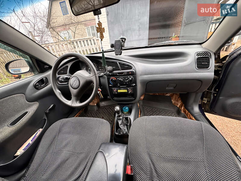 Седан Daewoo Sens 2004 в Іршанському