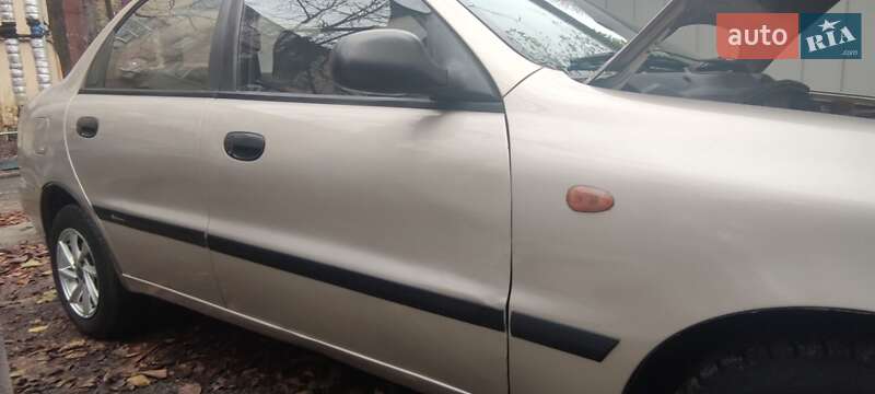 Седан Daewoo Sens 2004 в Дніпрі