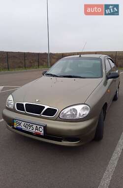 Седан Daewoo Sens 2005 в Рівному