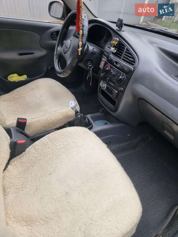 Седан Daewoo Sens 2006 в Хмільнику