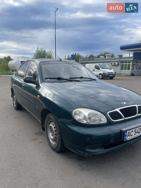 Седан Daewoo Sens 2004 в Рівному