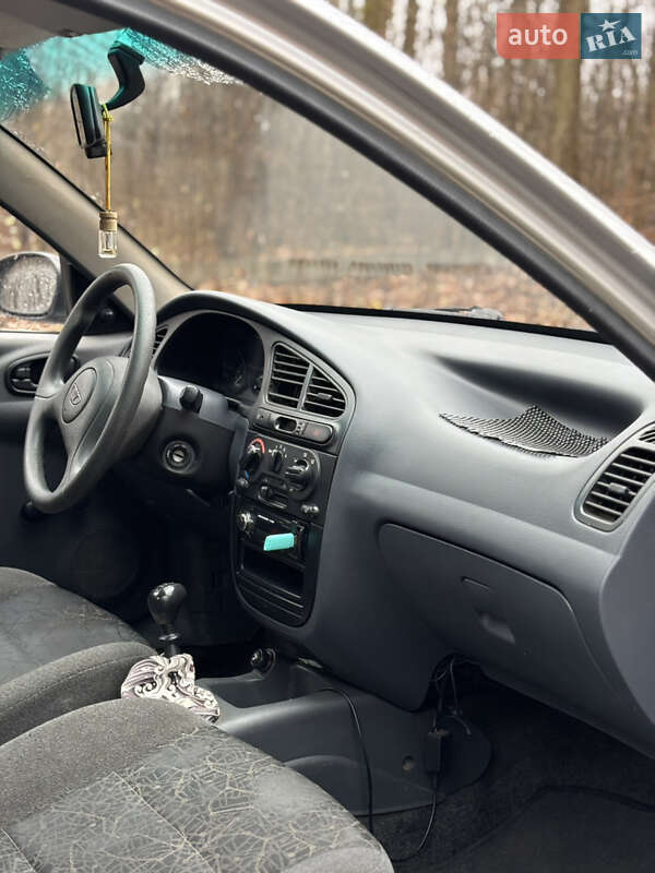 Седан Daewoo Sens 2005 в Харкові