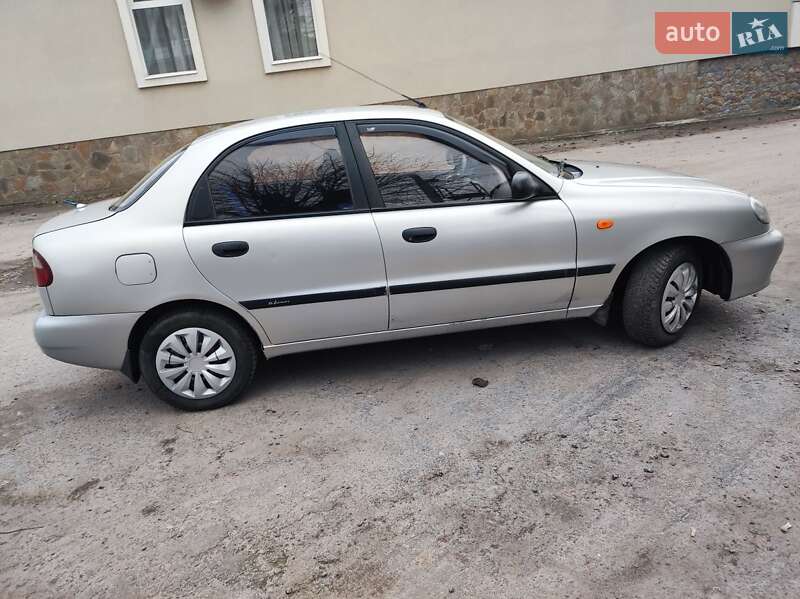 Седан Daewoo Sens 2004 в Калинівці