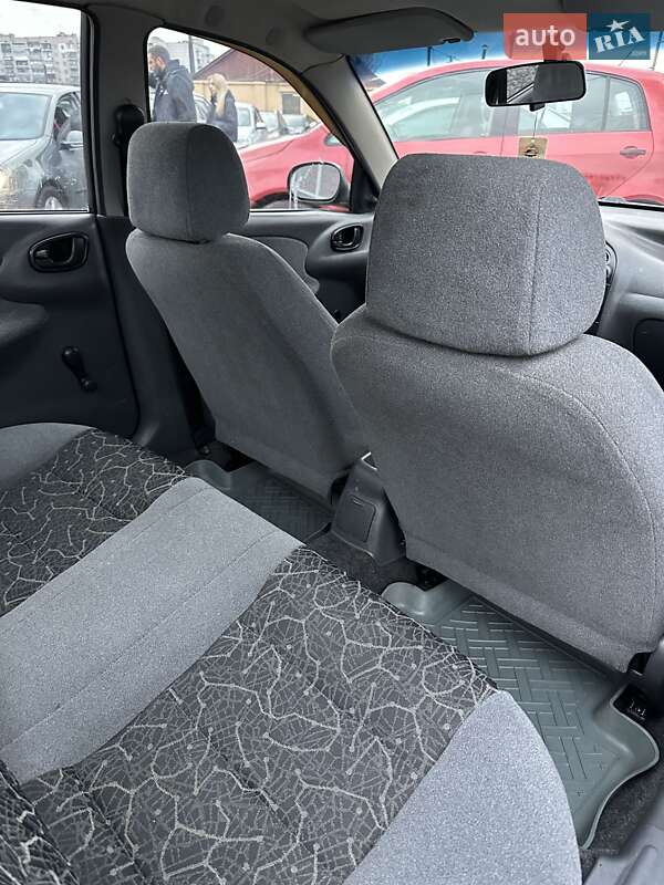 Седан Daewoo Sens 2004 в Смілі