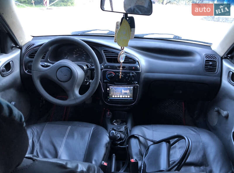 Седан Daewoo Sens 2005 в Сколе