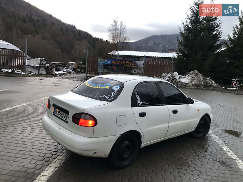Седан Daewoo Sens 2005 в Сколе
