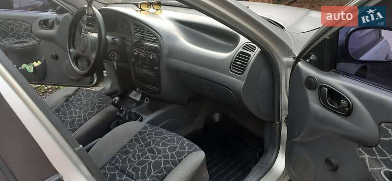 Седан Daewoo Sens 2001 в Березівці