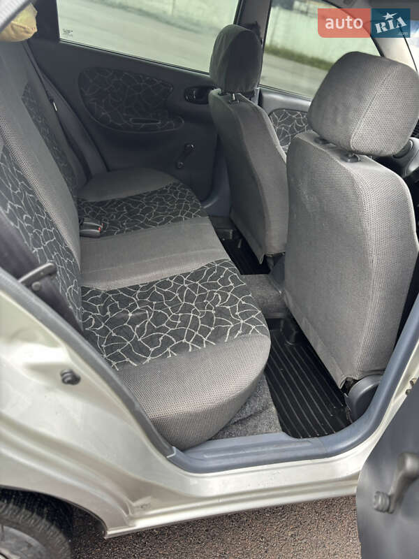 Седан Daewoo Sens 2003 в Борисполі