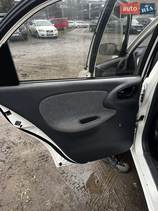 Седан Daewoo Sens 2004 в Хмельницком