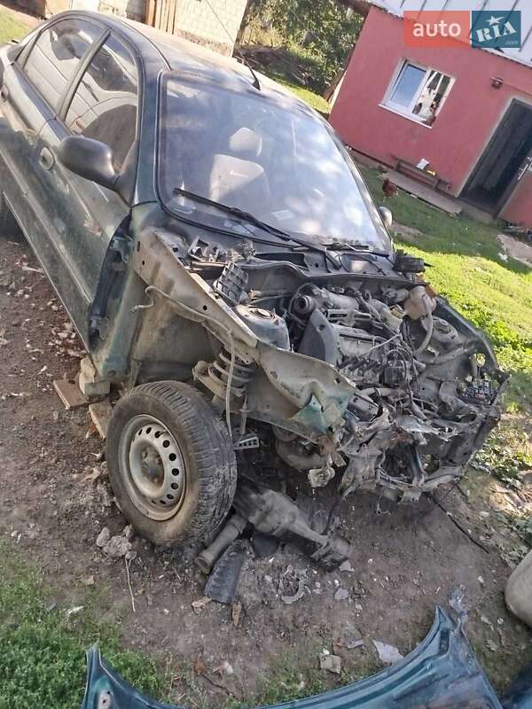 Седан Daewoo Sens 2005 в Ровно