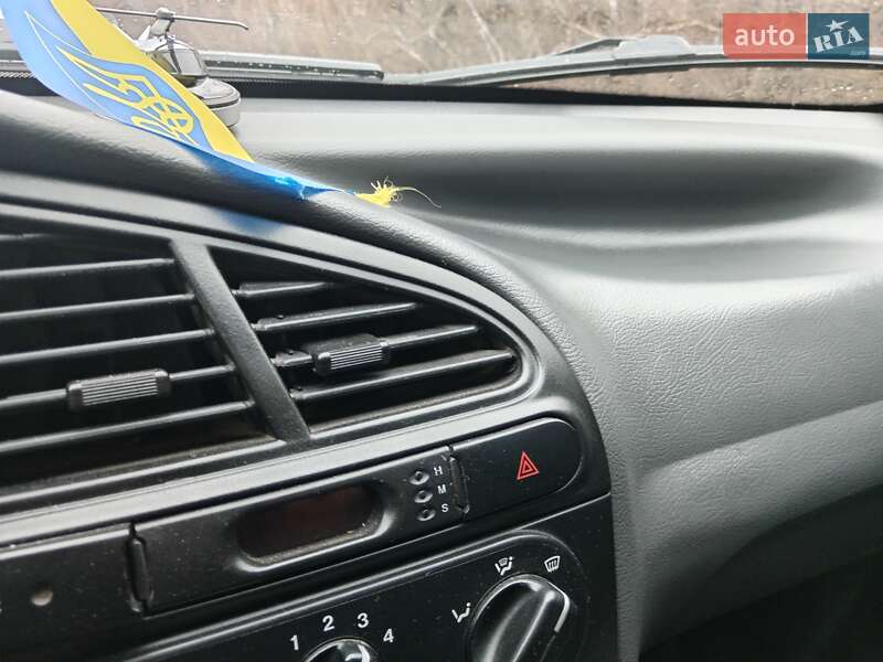 Седан Daewoo Sens 2004 в Красилове