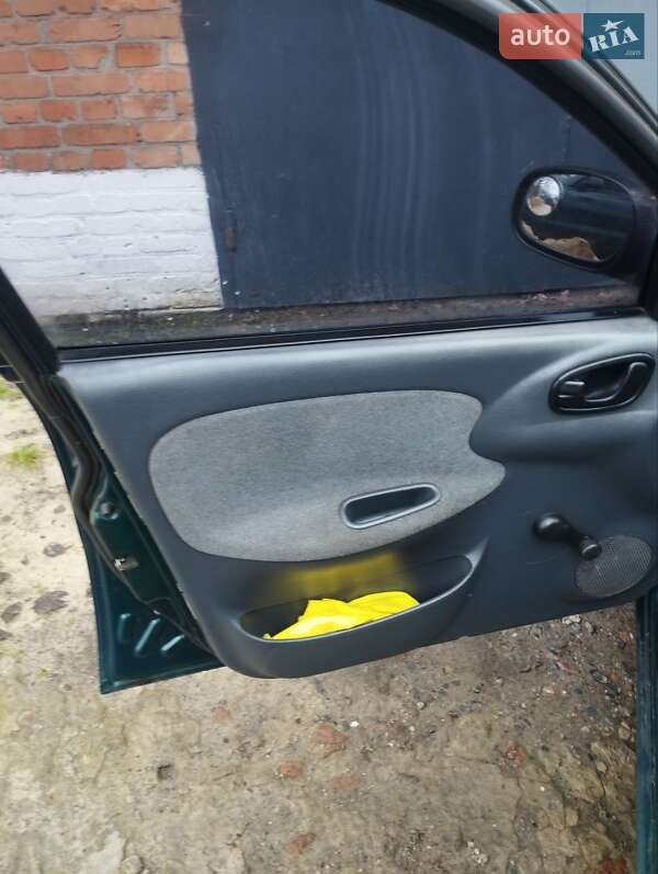 Седан Daewoo Sens 2004 в Липовой Долине