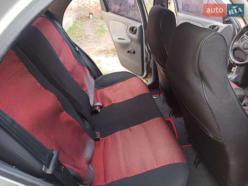 Седан Daewoo Sens 2005 в Чернигове