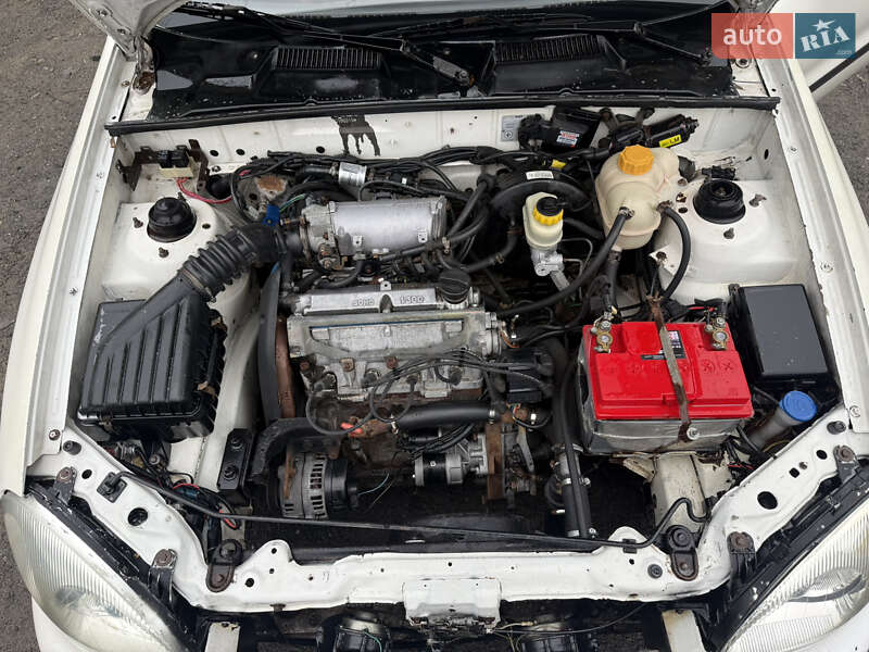 Седан Daewoo Sens 2003 в Днепре