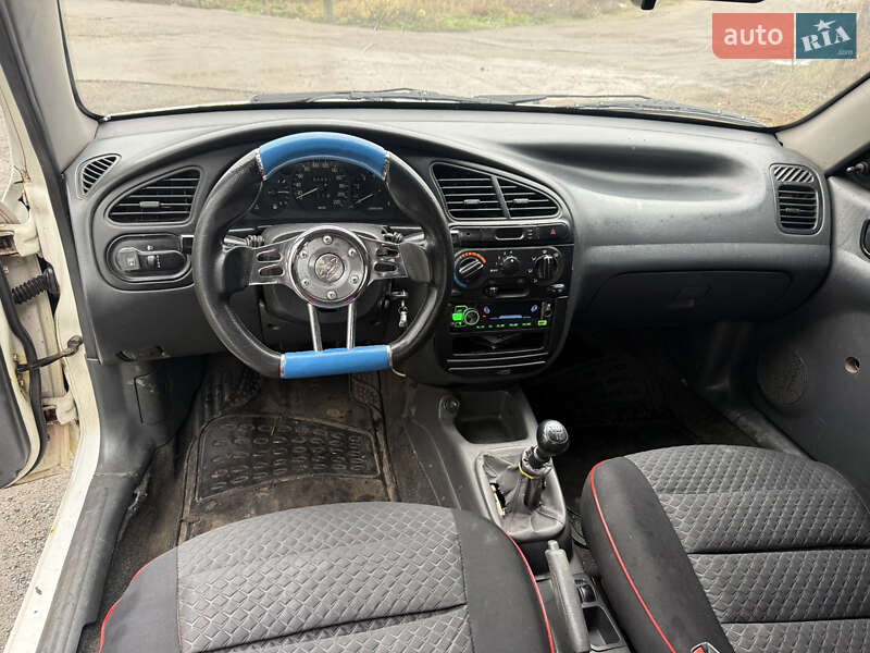 Седан Daewoo Sens 2003 в Днепре