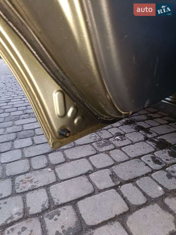 Седан Daewoo Sens 2004 в Самборе