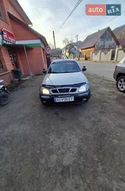 Седан Daewoo Sens 2004 в Синевире