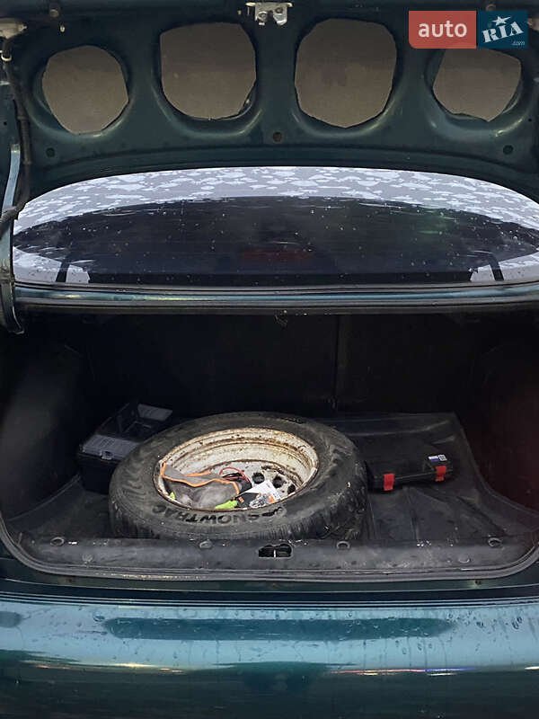 Седан Daewoo Sens 2004 в Тернополе