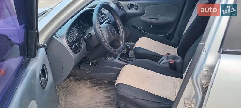 Седан Daewoo Sens 2005 в Городке