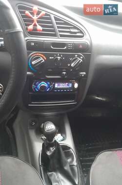 Седан Daewoo Sens 2002 в Гадяче