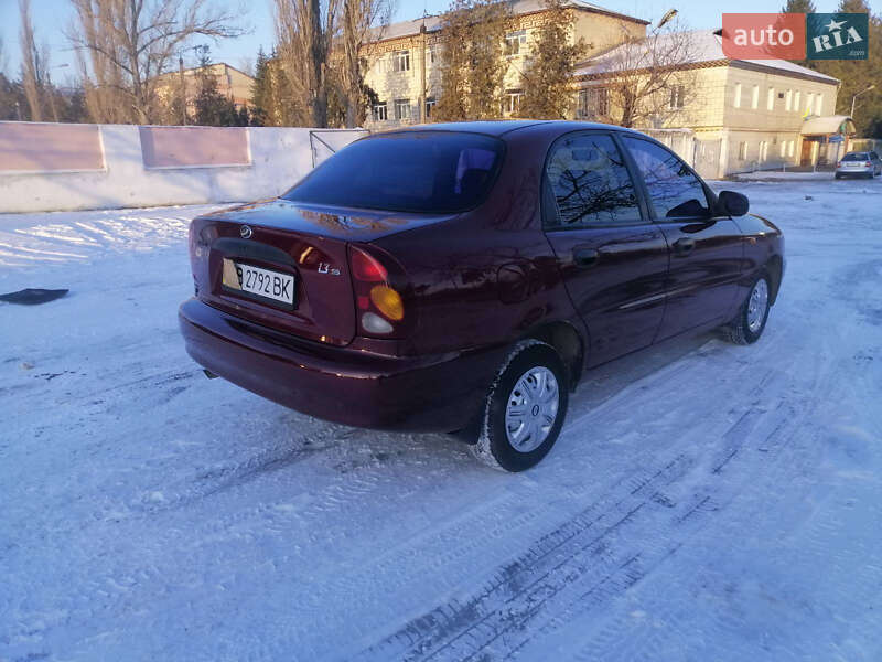 Седан Daewoo Sens 2011 в Ямполе
