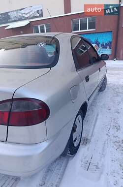 Седан Daewoo Sens 2003 в Умані