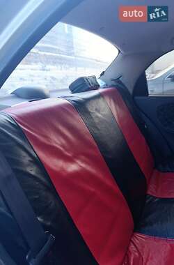 Седан Daewoo Sens 2003 в Умані