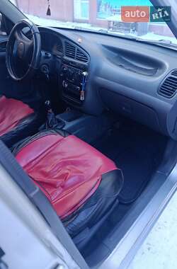 Седан Daewoo Sens 2003 в Умані