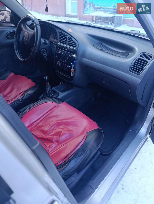 Седан Daewoo Sens 2003 в Умани