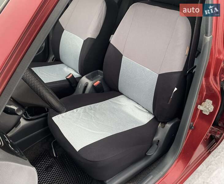 Седан Daewoo Sens 2006 в Мукачево