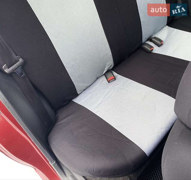 Седан Daewoo Sens 2006 в Мукачево