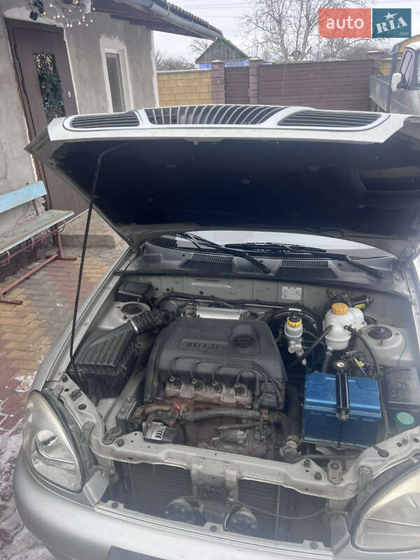 Седан Daewoo Sens 2003 в Выгоде