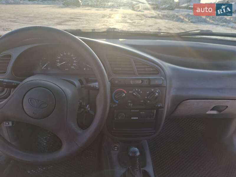 Седан Daewoo Sens 2004 в Запорожье