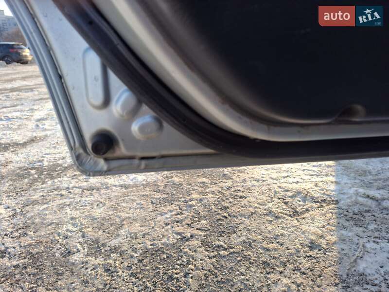 Седан Daewoo Sens 2004 в Запорожье