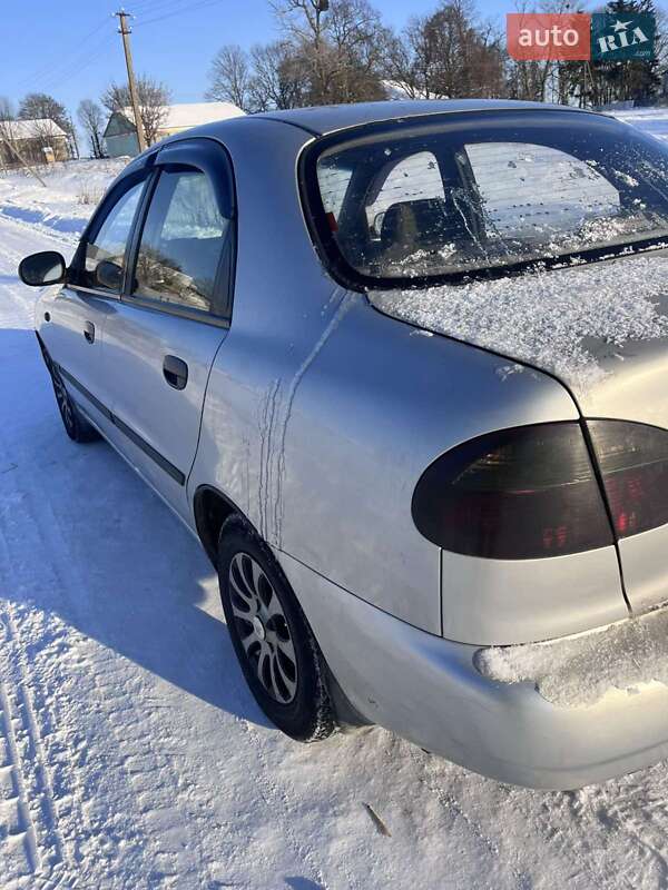 Седан Daewoo Sens 2002 в Староконстантинове