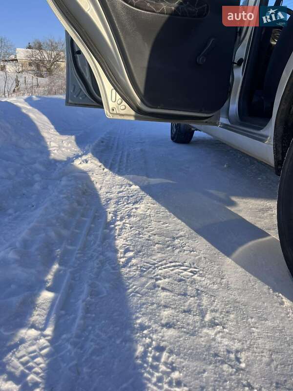 Седан Daewoo Sens 2002 в Староконстантинове