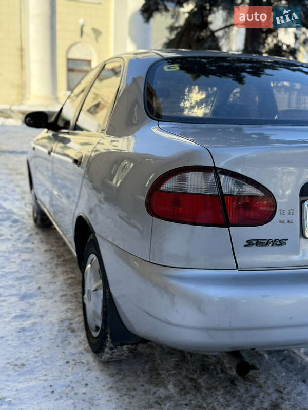 Седан Daewoo Sens 2003 в Запорожье