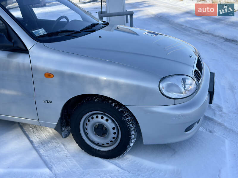Седан Daewoo Sens 2004 в Могилев-Подольске