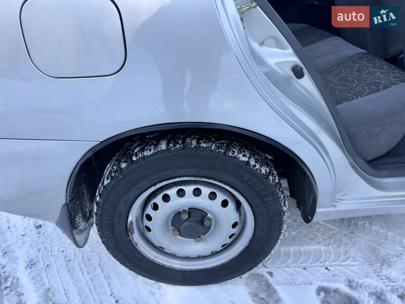 Седан Daewoo Sens 2004 в Могилев-Подольске