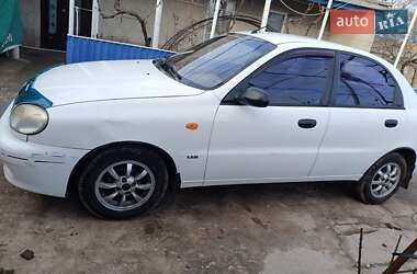 Седан Daewoo Sens 2004 в Кілії