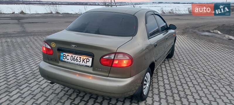 Седан Daewoo Sens 2004 в Городке