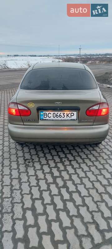 Седан Daewoo Sens 2004 в Городке